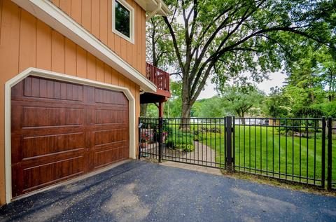 1065 N Harrison St, Algonquin, IL 60102 photo 3
