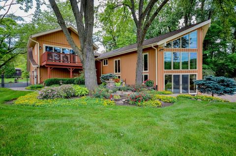 1065 N Harrison St, Algonquin, IL 60102 photo 4