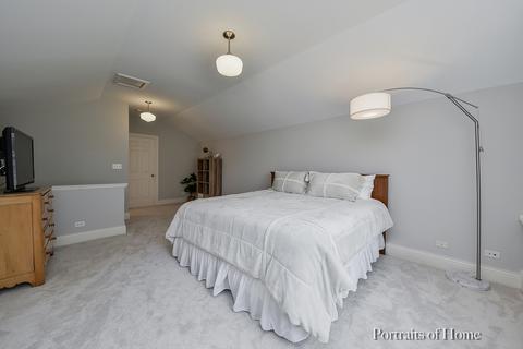 705 N West St, Wheaton, IL 60187 photo 25