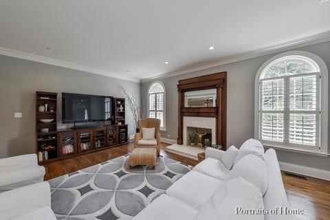 705 N West St, Wheaton, IL 60187 photo 13