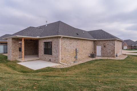 2 Bent Ct, Bloomington, IL 61704 photo 42