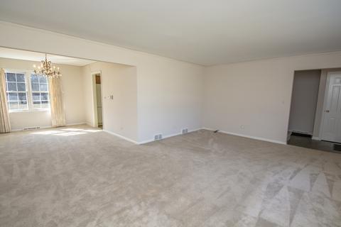 140 Fairway Ln, Wheaton, IL 60189 photo 5
