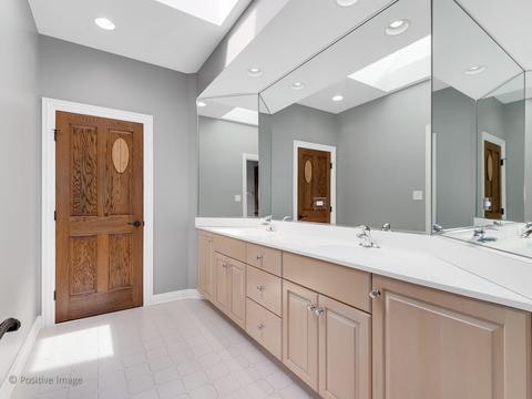 8269 Greystone Ct, Burr Ridge, IL 60527 photo 24