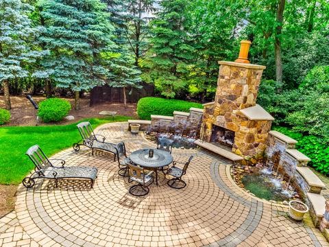 8269 Greystone Ct, Burr Ridge, IL 60527 photo 4