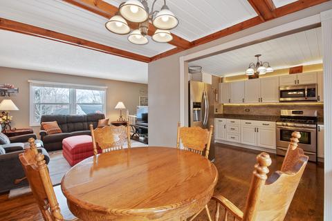 509 Castle Rd, Mchenry, IL 60050 photo 11