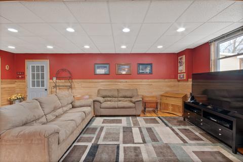 509 Castle Rd, Mchenry, IL 60050 photo 20
