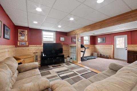 509 Castle Rd, Mchenry, IL 60050 photo 18