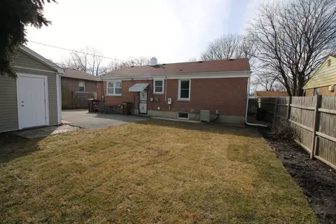 1525 Atwood Ave, Berkeley, IL 60163 photo 3