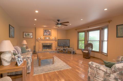 512 Greens View Dr, Algonquin, IL 60102 photo 6