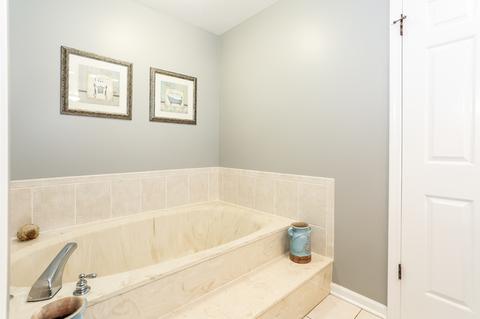 5502 Silentbrook Ln, Rolling Meadows, IL 60008 photo 27