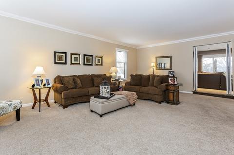 5502 Silentbrook Ln, Rolling Meadows, IL 60008 photo 7