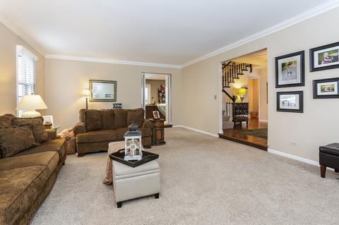 5502 Silentbrook Ln, Rolling Meadows, IL 60008 photo 8