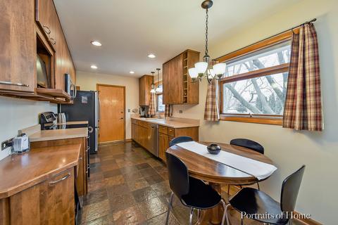 1928 Martingale Rd, Wheaton, IL 60187 photo 4