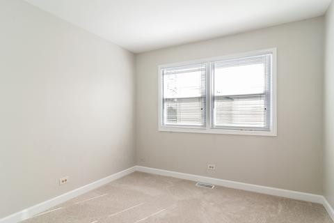 775 Jody Ln, Hoffman Estates, IL 60169 photo 9