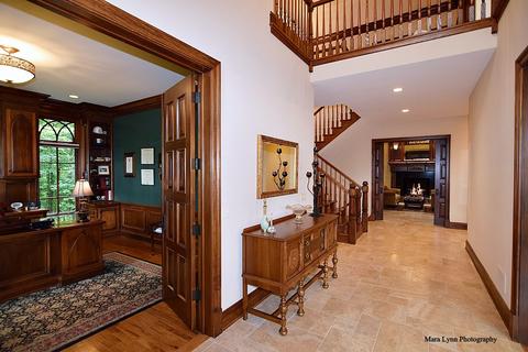 33 W590 Ashley Ln, Wayne, IL 60184 photo 4