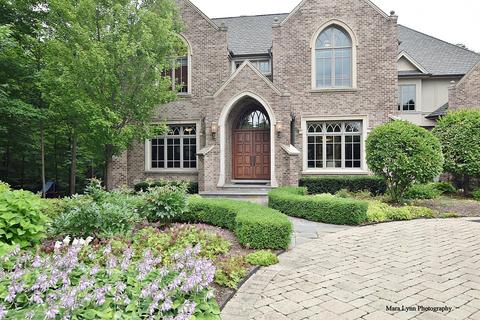 33 W590 Ashley Ln, Wayne, IL 60184 photo 2