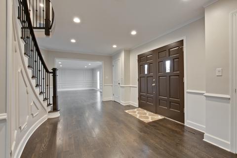 855 Sutton Dr, Northbrook, IL 60062 photo 4