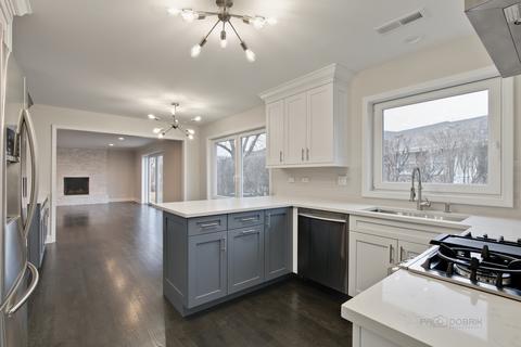855 Sutton Dr, Northbrook, IL 60062 photo 14