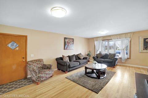 1415 E Lowden Ln, Mount Prospect, IL 60056 photo 2