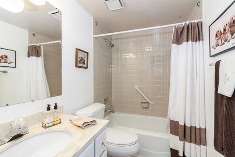 147 Stanhope Dr #A, Willowbrook, IL 60527 photo 11
