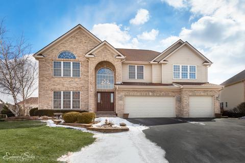 3641 Grayhawk Dr, Algonquin, IL 60102 photo 1