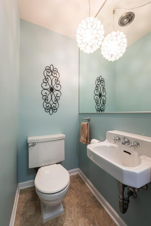 3244 Central St, Evanston, IL 60201 photo 6