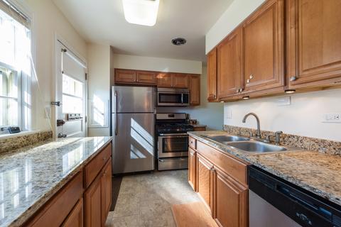 3244 Central St, Evanston, IL 60201 photo 5