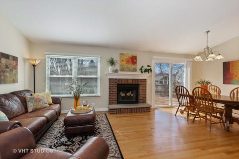 705 Claymont Ct, Algonquin, IL 60102 photo 2