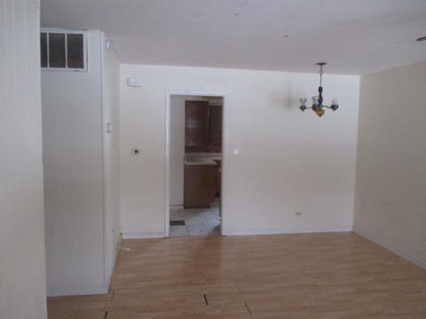 377 Jeanne Ter, Wheeling, IL 60090 photo 4