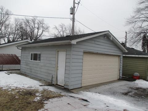 377 Jeanne Ter, Wheeling, IL 60090 photo 3