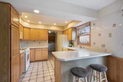 2115 Rolling Ridge Ln, Lindenhurst, IL 60046 photo 5