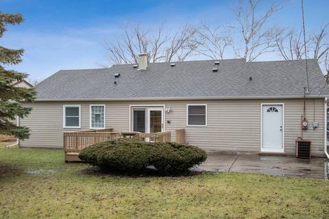 2115 Rolling Ridge Ln, Lindenhurst, IL 60046 photo 13