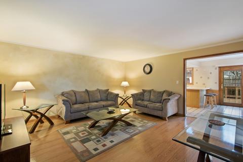 2115 Rolling Ridge Ln, Lindenhurst, IL 60046 photo 3