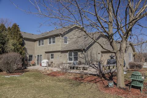 407 Surrey Rd, Bartlett, IL 60103 photo 33