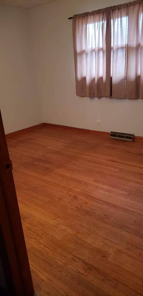 1271 Algonquin Dr, Elgin, IL 60120 photo 3