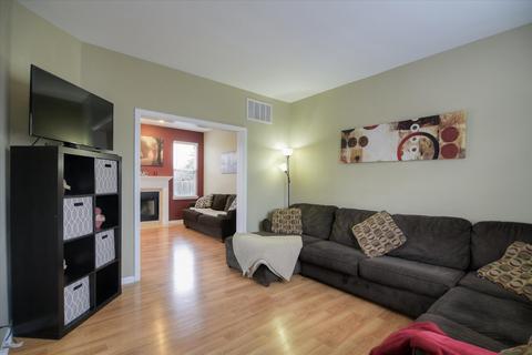 28905 Sawmill Ln, Lakemoor, IL 60051 photo 8