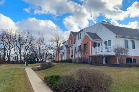 2067 Concord Dr, Mchenry, IL 60050 photo 1