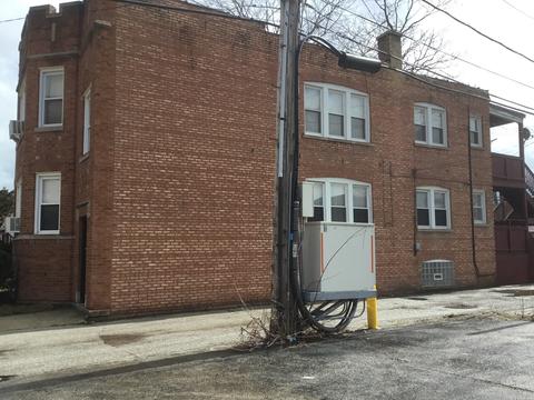 1613 E 74th Pl, Chicago, IL 60619 photo 2
