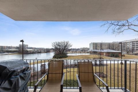 2000 Saint Regis Dr #2N, Lombard, IL 60148 photo 11