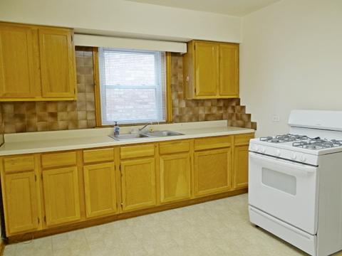 2844 Maple Ave, Berwyn, IL 60402 photo 11