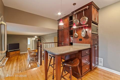 204 E 14th Ave, Naperville, IL 60563 photo 5