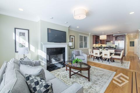 436 E 48th Pl #1, Chicago, IL 60653 photo 2