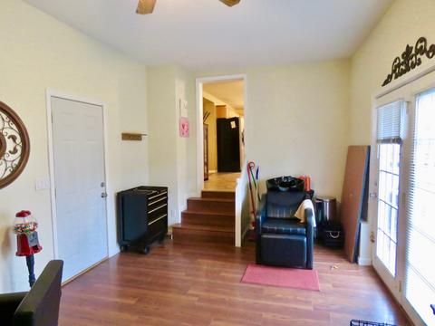203 E Douglas St, Carlock, IL 61725 photo 9