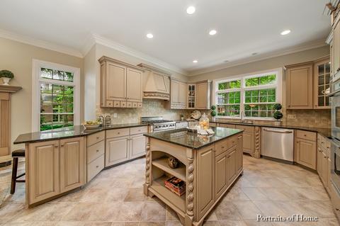 2307 Hazel Ct, Naperville, IL 60565 photo 9