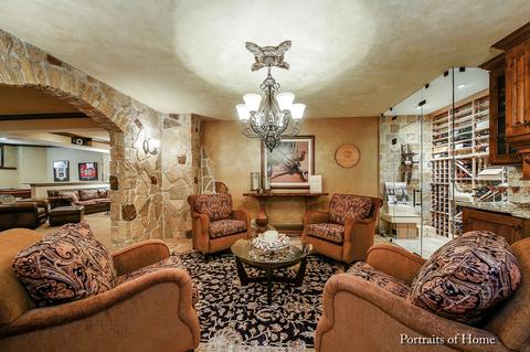 2307 Hazel Ct, Naperville, IL 60565 photo 4