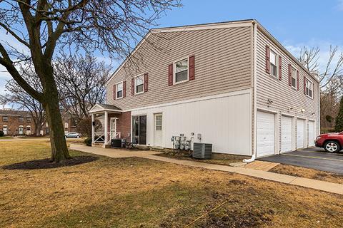 104 Daniel Ct #C, Bartlett, IL 60103 photo 4