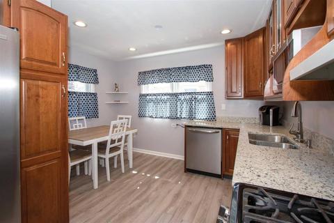 443 Vassar Ln, Des Plaines, IL 60016 photo 11