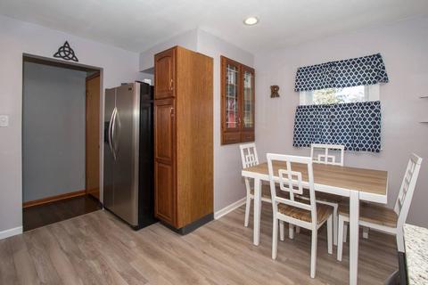 443 Vassar Ln, Des Plaines, IL 60016 photo 12