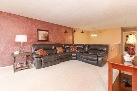 203 S Towanda Ave #B, Normal, IL 61761 photo 3
