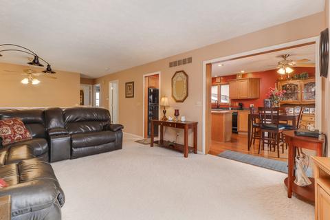 203 S Towanda Ave #B, Normal, IL 61761 photo 4